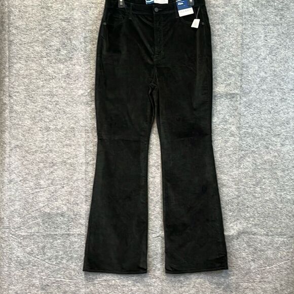 NWT OLD NAVY Pants Women's Size 12 Crushed Black Velvet Flare Higher High-Rise - Picture 2 of 13